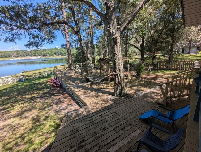 Building Photo - Lakefront Living on Little Lake Geneva – Main Home + Private In-Law Suite!