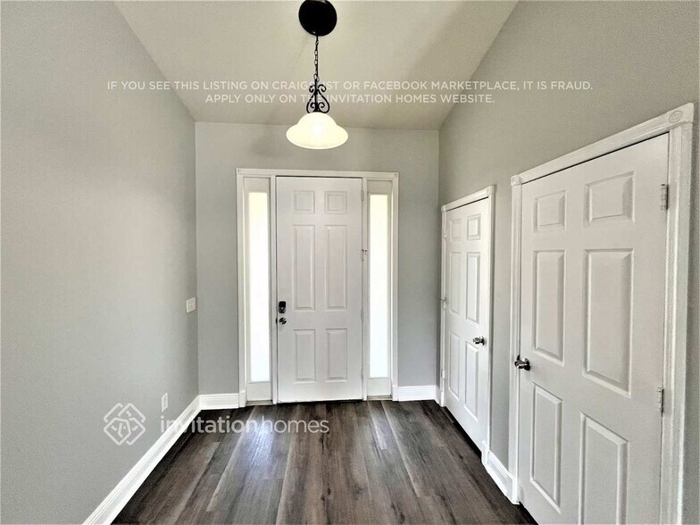 Building Photo - 1462 SW California Blvd