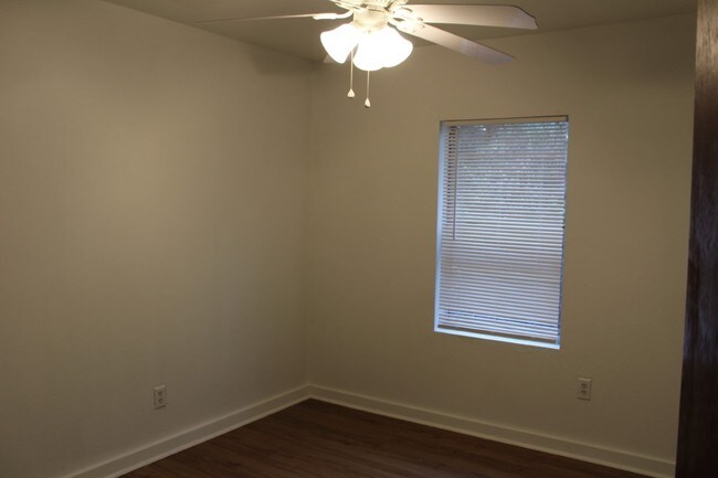 Building Photo - 65 Noble Rd