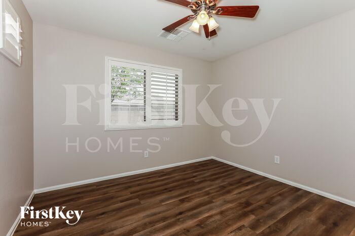Building Photo - 29318 N Gold Ln