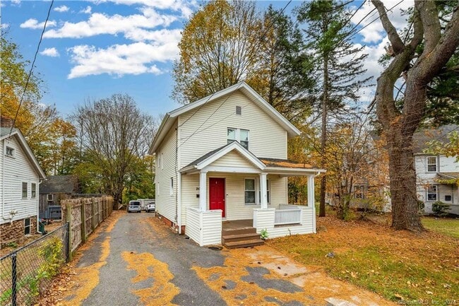 Building Photo - 2677 Dixwell Ave