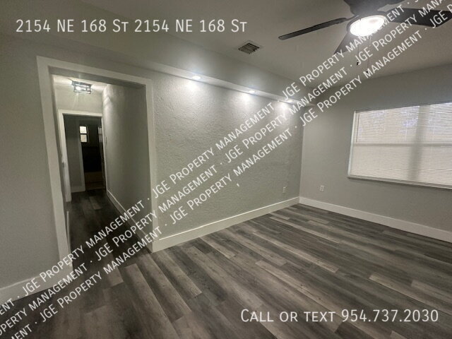Building Photo - 2154 NE 168th St