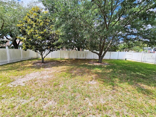 Building Photo - 718 Willett Dr