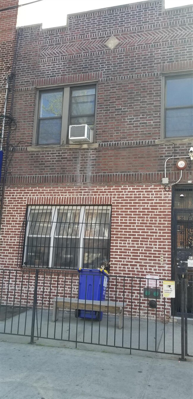 Primary Photo - 41-07 69th St