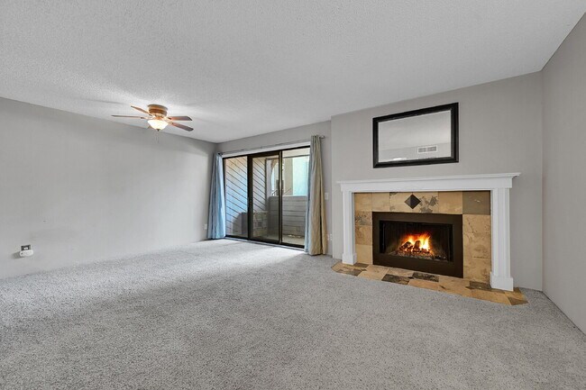 Building Photo - $1,450.00, 1-bedroom, 1-bathroom Lower Lev...