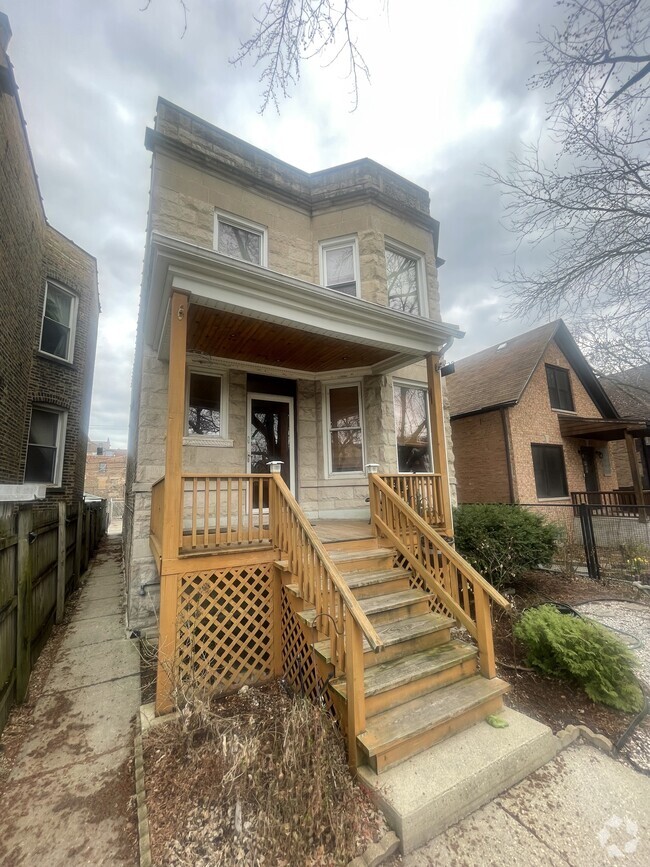 Building Photo - 1111 N Spaulding Ave