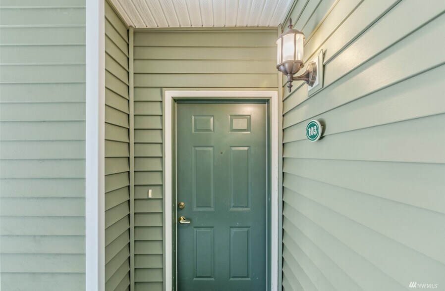 Building Photo - 12712 Admiralty Way