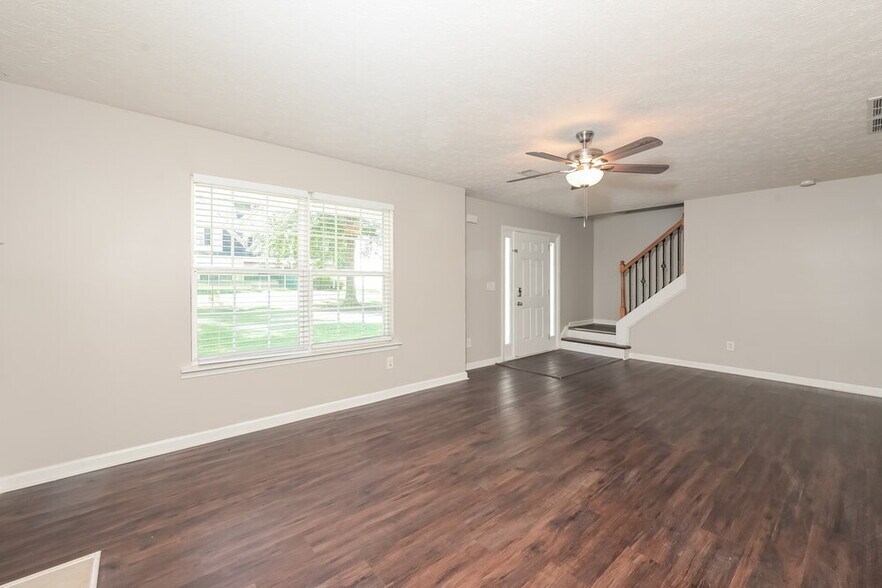 Building Photo - 1405 Stephens Pond View