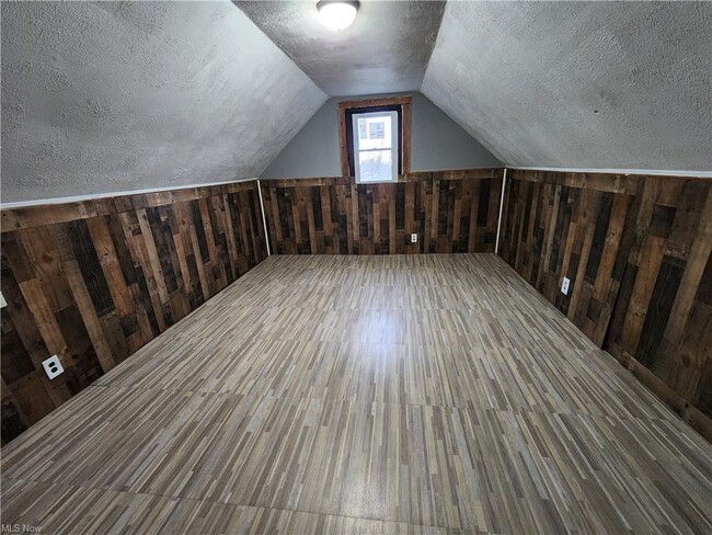 Building Photo - 3573 W 120th St