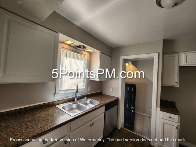 Building Photo - 5178 Homewood Ave
