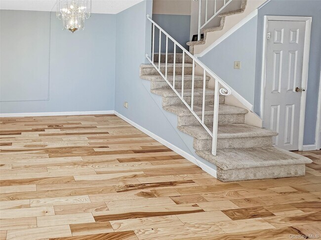 Building Photo - 1206 Chelsea Cove S