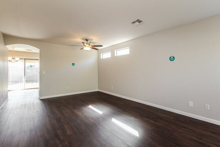 Building Photo - 12337 W Rosewood Dr