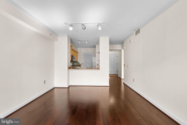 Building Photo - 631 D St NW