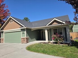 Building Photo - 1715 S Watersilk Pl