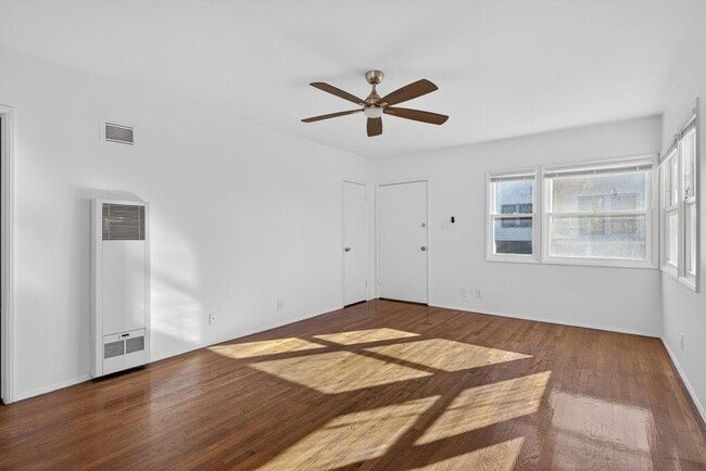 Interior Photo - 525-537 Chestnut Avenue