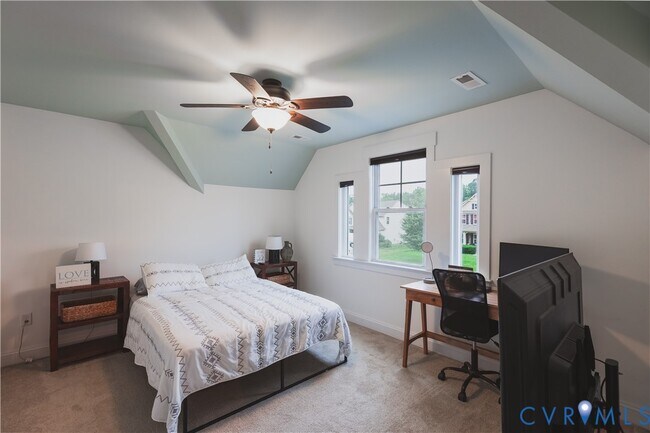 Building Photo - 900 Eagle Pl