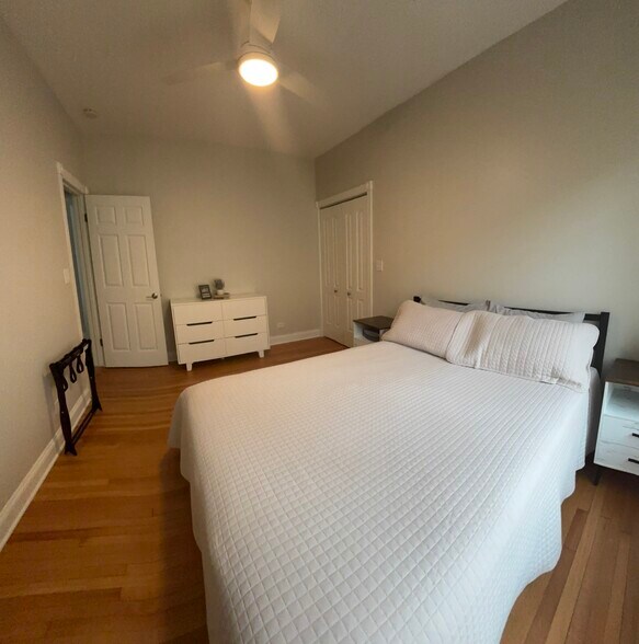 Bed #2 - 4 N Pistakee Lake Rd