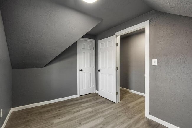 Building Photo - 1320 W Frisco St