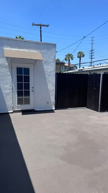 Private Patio - 11983 Walnut Ln