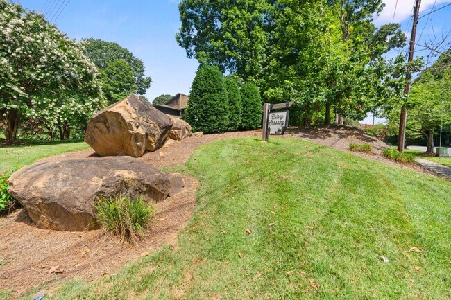 Building Photo - 3505 Colony Crossing Dr