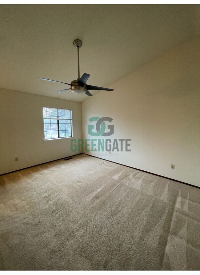 Building Photo - PRICE REDUCED! Beautiful 3 bedroom 2.5 Bath home READY NOW in MODESTO!! With POOL!!