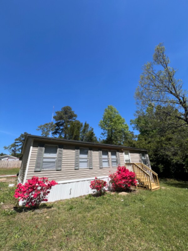 Building Photo - 331 Woodberry Ln