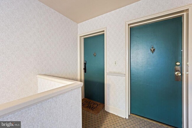 Building Photo - 3050 S Buchanan St