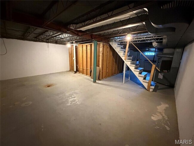 Building Photo - 6321 Monterey Dr