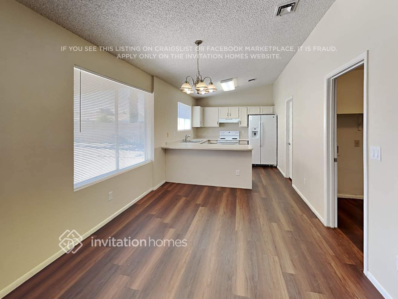Building Photo - 11102 N 79th Ave