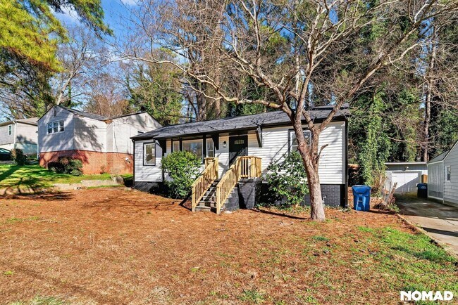 Building Photo - Charming 4BR House in Atlanta