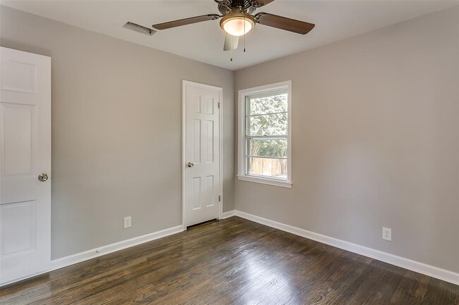 Room 1 - 5129 Kessler Rd