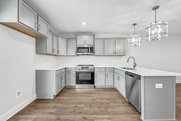 Building Photo - 207 W Point Dr