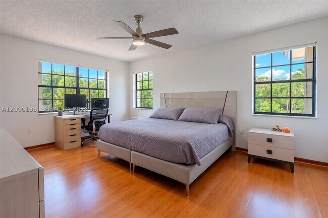 Building Photo - 4671 SW 155th Pl