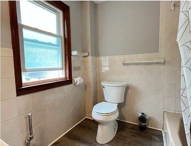 Building Photo - 663 Union St