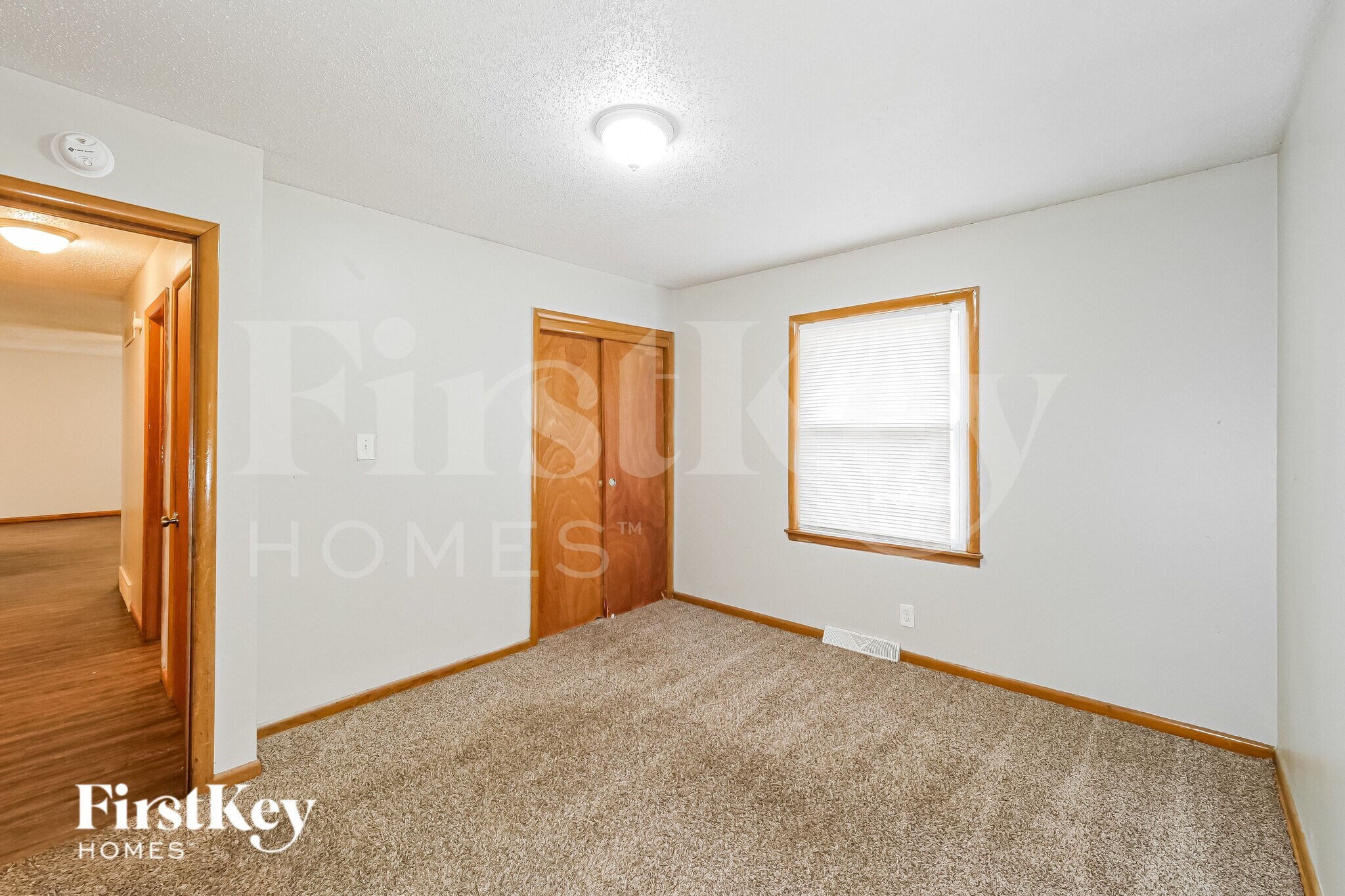 Building Photo - 8207 E 85 St