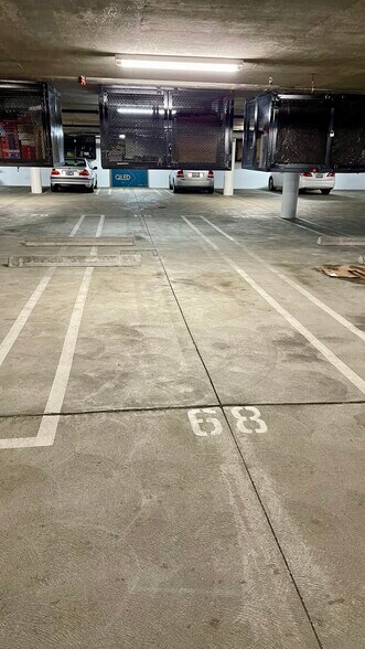 Building Photo - 2255 Showers Dr