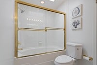 Building Photo - 2573 Park Blvd