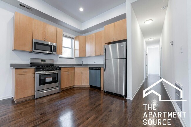 Primary Photo - 2112 N Campbell Ave