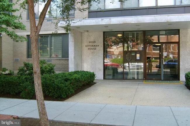 Building Photo - 2030 F St NW