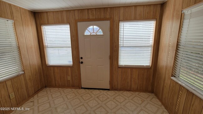 Building Photo - 4505 Clinton Ave