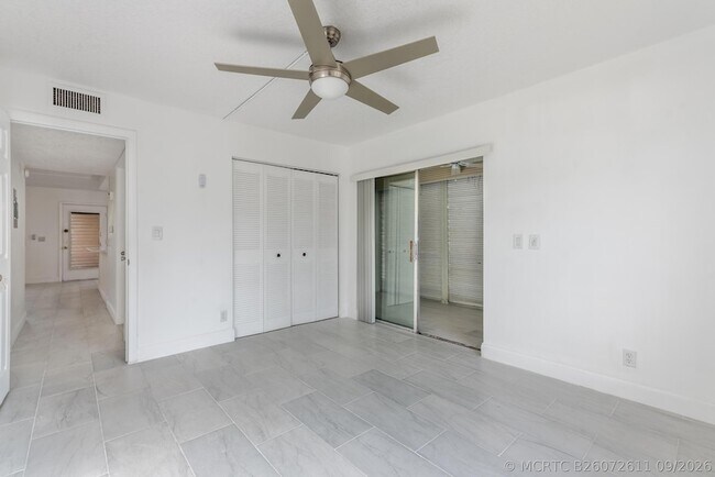 Building Photo - 108 Normandy Ln
