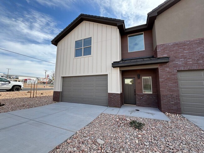 Building Photo - 73 N 520 W