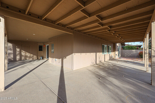 Building Photo - 26033 S Hollygreen Dr