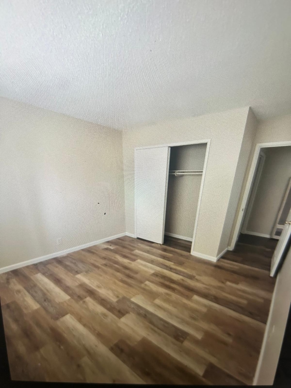 Building Photo - 1321 E San Bruno Ave