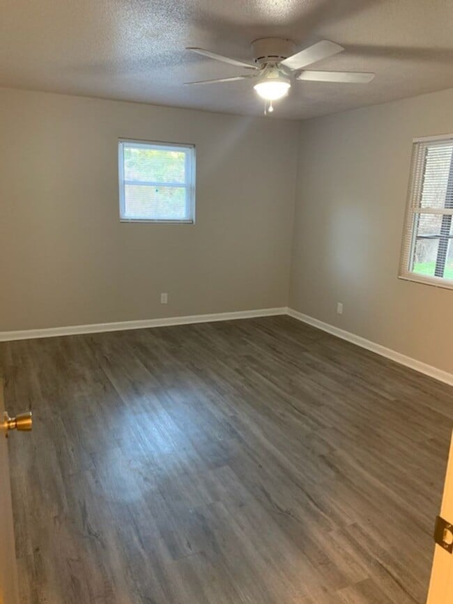 Building Photo - Coming Soon!