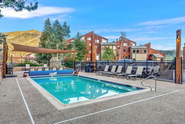 Building Photo - 2160 Mt Werner Cir