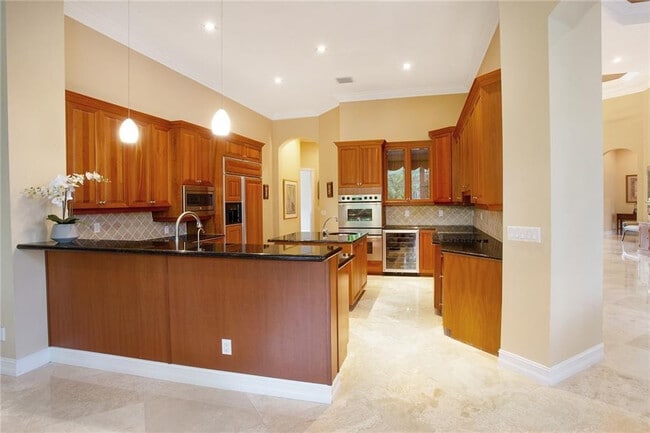 Building Photo - 10897 Canary Island Ct