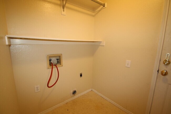 Building Photo - 3412 Derby Ct