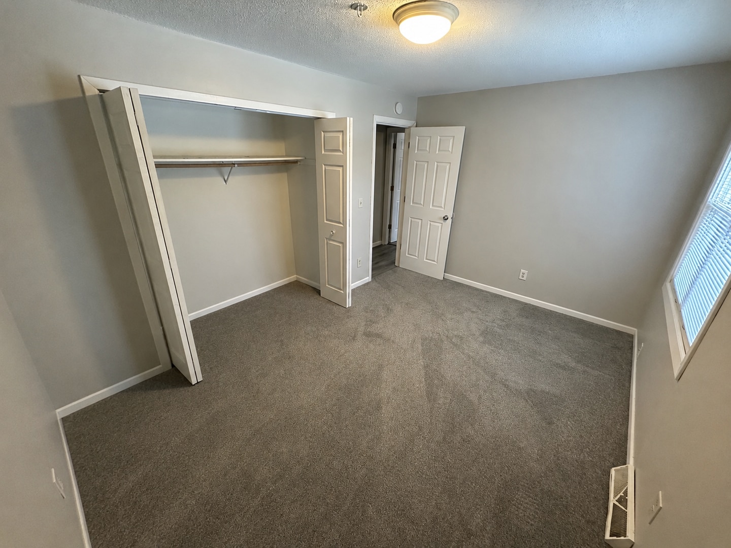 Building Photo - 12421 Tyler St NE