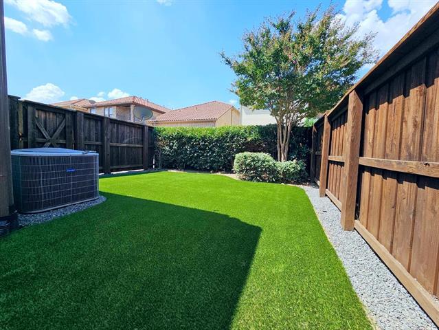 Building Photo - 7047 Comal Dr